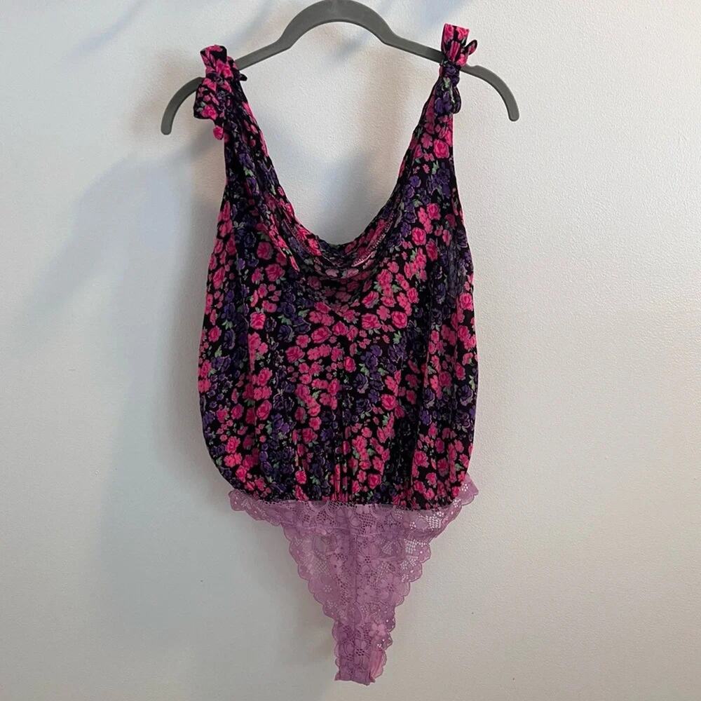 Free People Intimately Black Floral Bare it All Bodysuit Size M - Picture 2 of 10